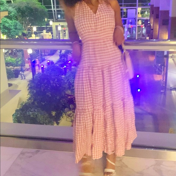 Beautiful Tall girl friendly pink and white dress! - Picture 3 of 3